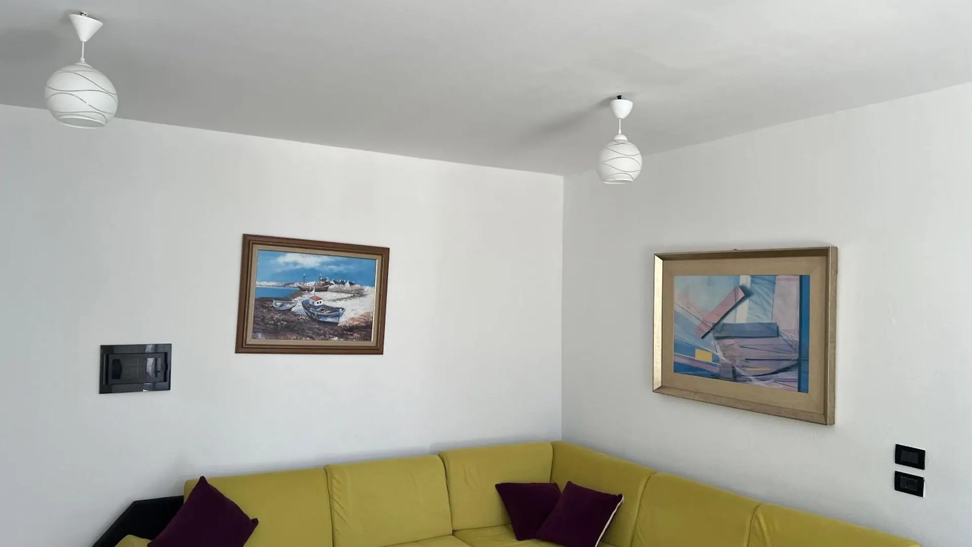 Hanna Villa Rrogozhine